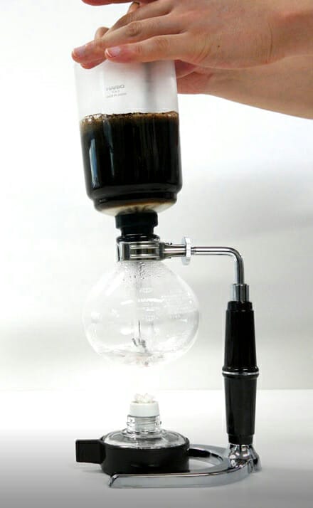 contentimg7 | コーヒーステーション 火を消して2回目の撹拌をする