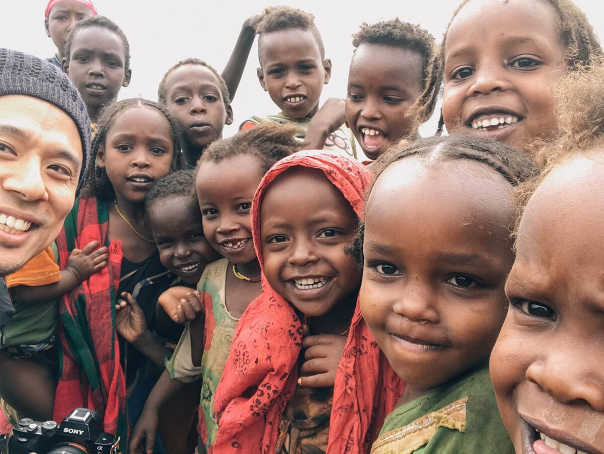 エチオピア ハラーで出会った子供たちとの1枚