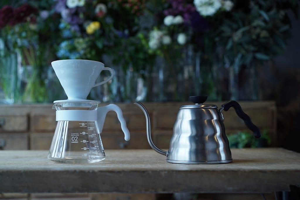 コーヒーのカフェインが気になる人に朗報!脱カフェインのデカフェとは?