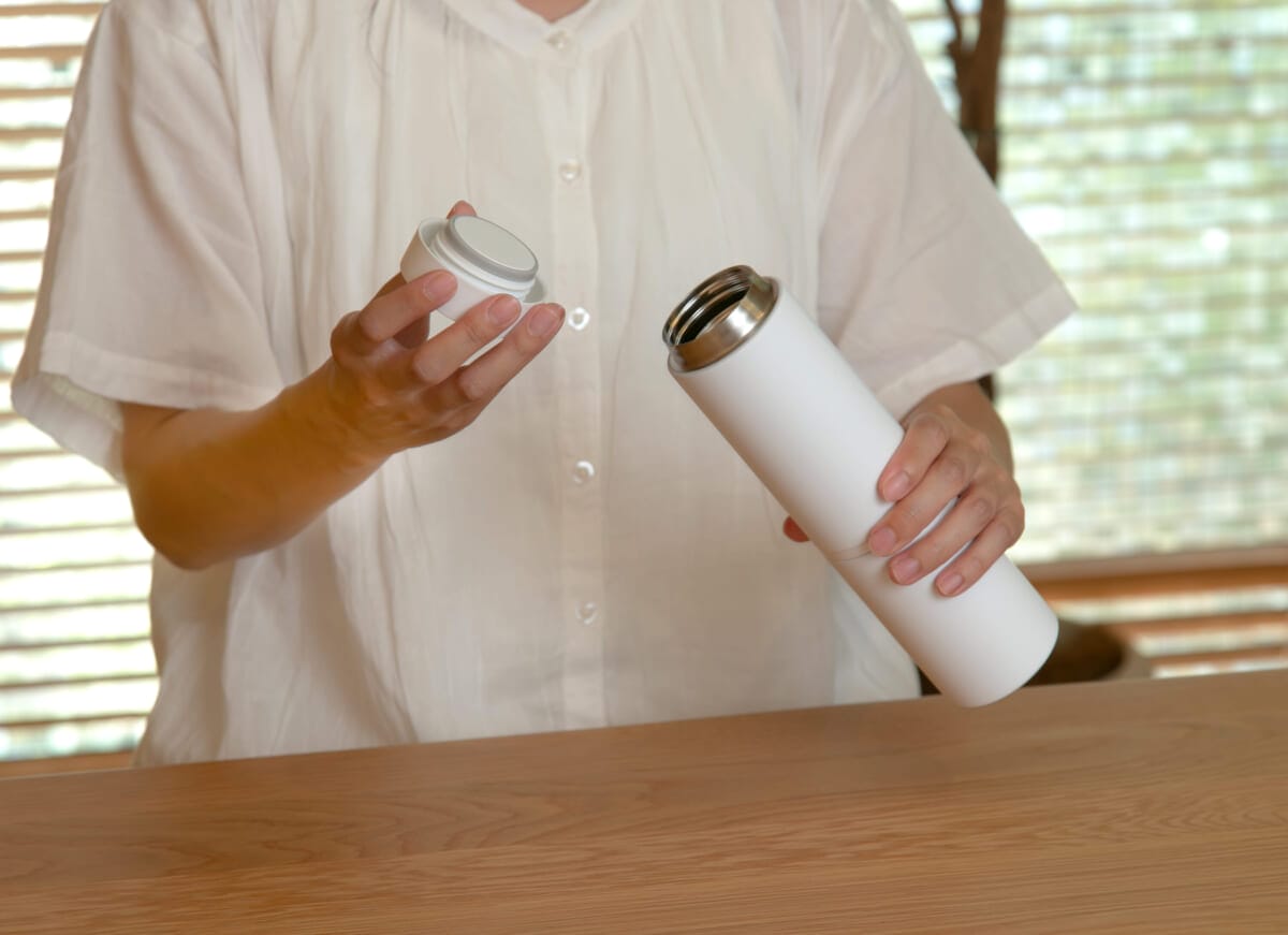 「2種類飲みたい」を叶えるステンレスボトル販売開始