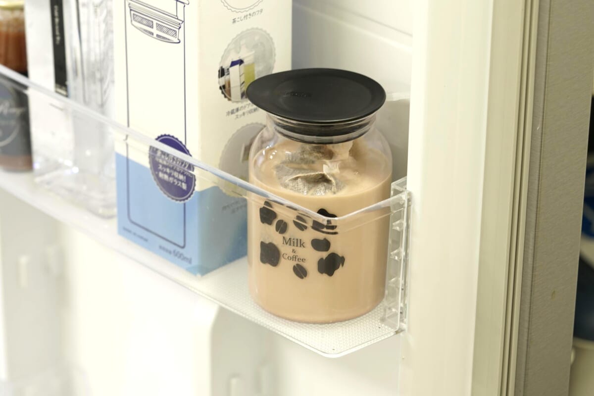 hcolumimg2105122 | コーヒーステーション 冷蔵庫のドアポケット