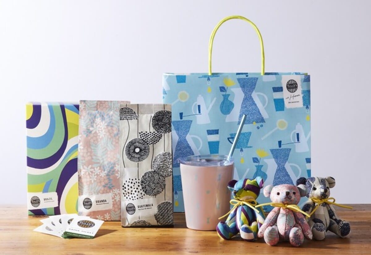 24周年の「タリーズコーヒー 」から、内容盛りだくさんの数量限定バッグが登場