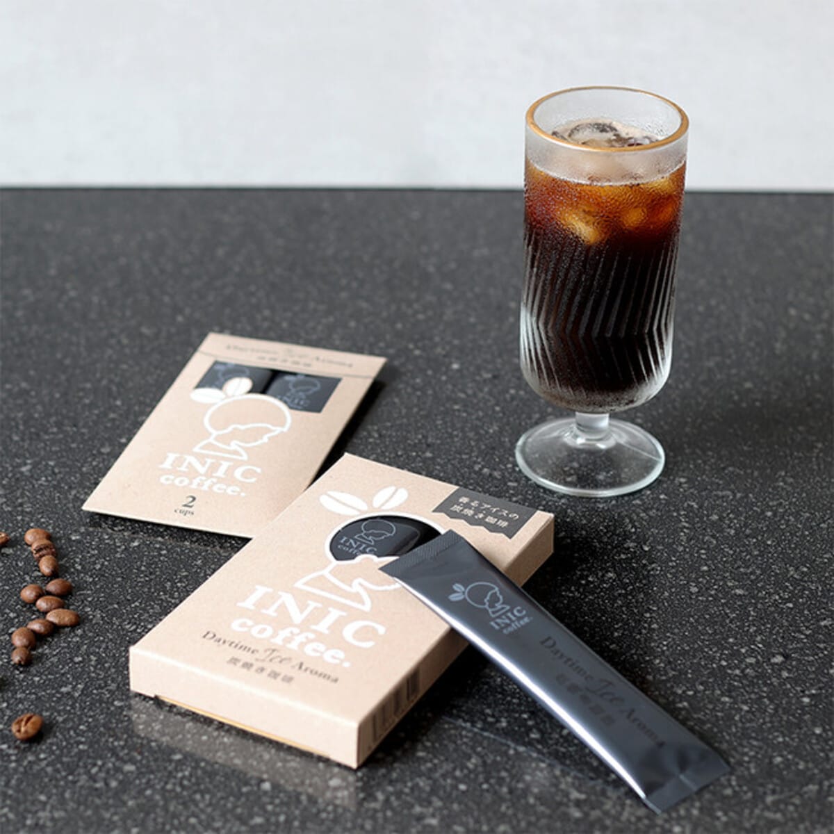 「INIC coffee」より本格炭焼きアイスコーヒー登場