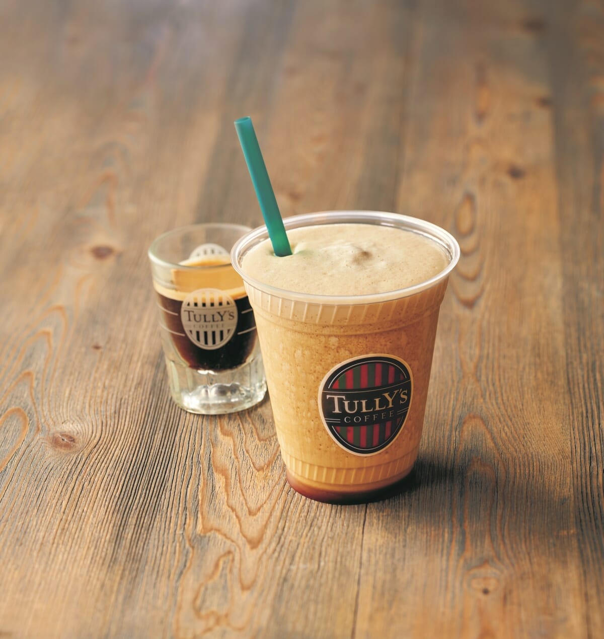 タリーズコーヒー創業日を記念した「クリーミーフォームエスプレッソ」