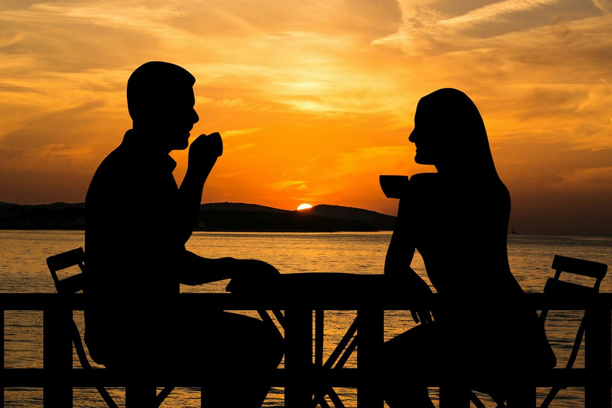 夜にコーヒーを飲むのもおすすめ!夜に飲むことでの効果は?