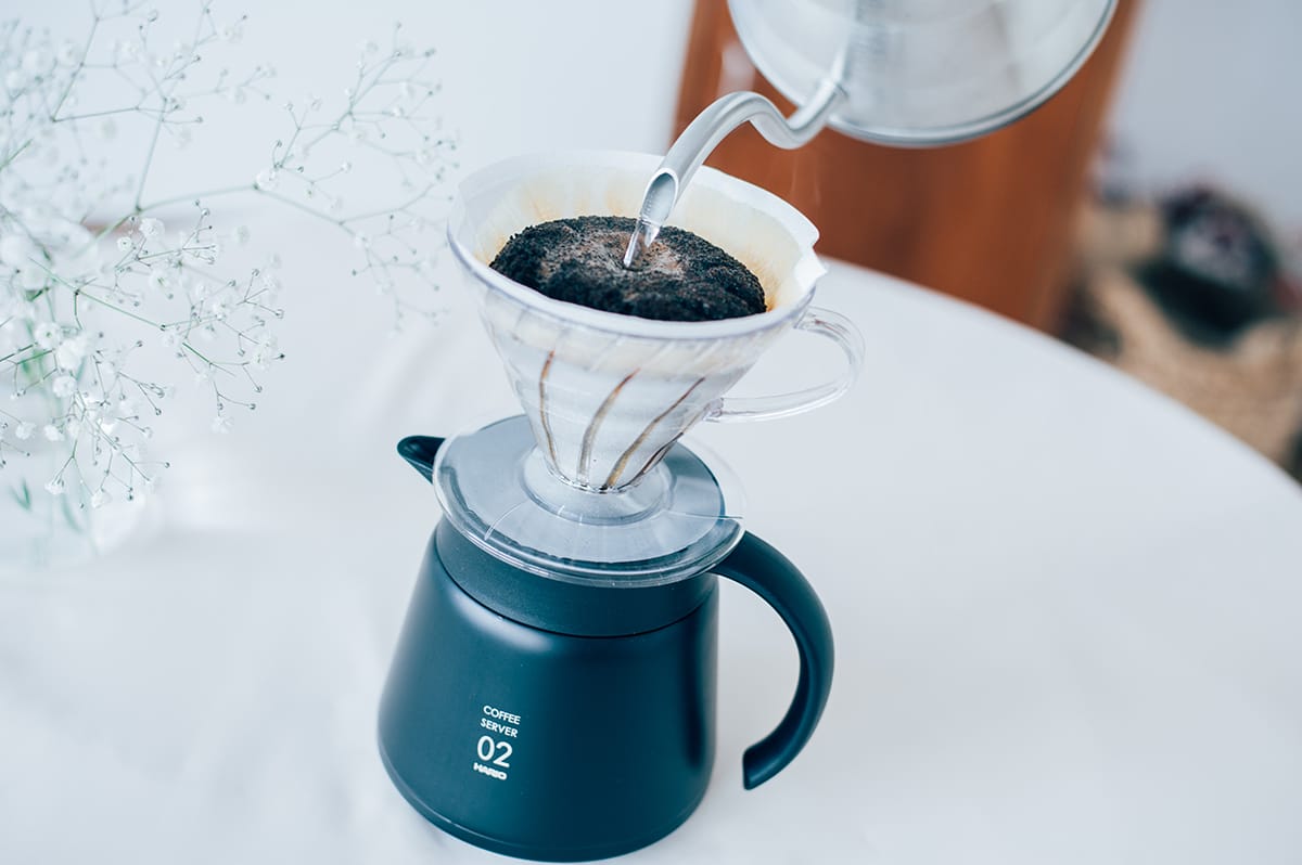 初心者や気軽にコーヒーを入れたい人にはプラスチック製がおすすめ!プラスチック製ドリッパーの特徴を紹介