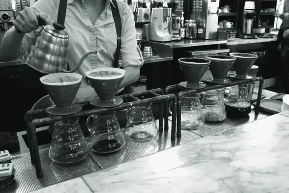 こだわったコーヒーが味わえる、ロースタリーカフェの特徴とは