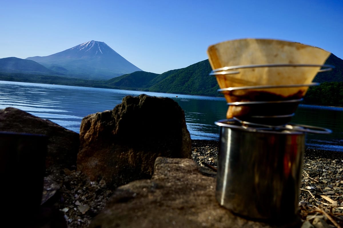 川へ海へ釣りに出かけたらどこでコーヒーを入れたらいい?