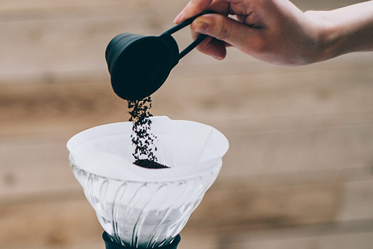 コーヒーの粉の量で味が変わる。適した量と多過ぎ・少な過ぎでの変化とは