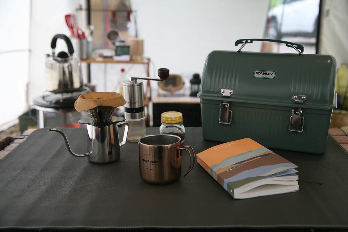 キャンプで入れるコーヒーの準備