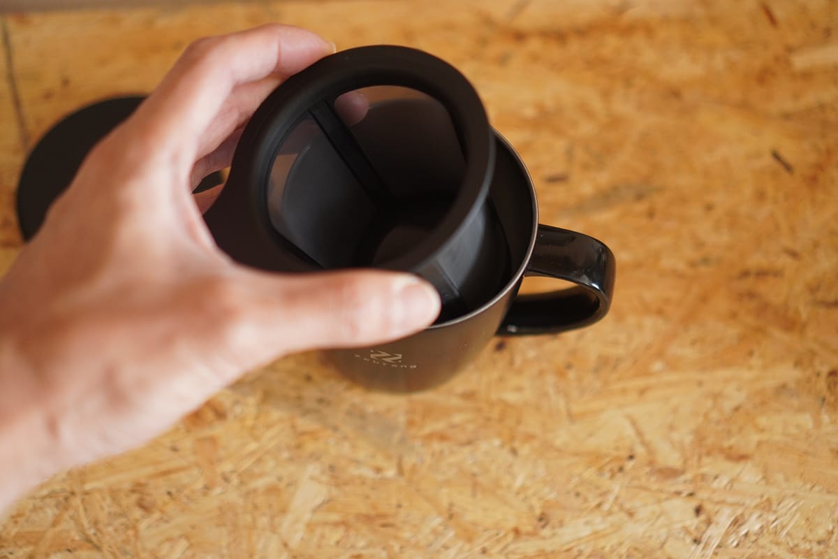 columimg22031620 | コーヒーステーション 真空マグカップにはストレーナーがぴったり