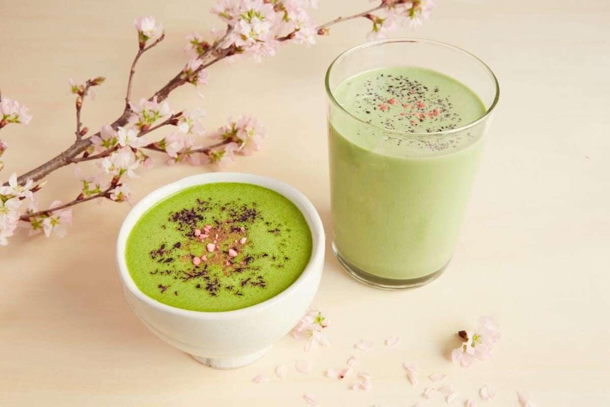 猿田彦珈琲春の定番ドリンク「さくら抹茶ラテ」