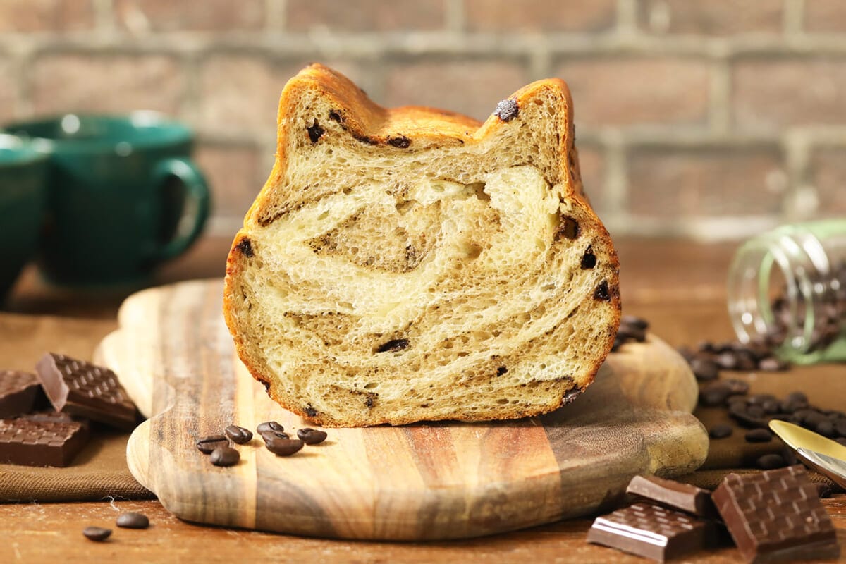 コラボ商品「ねこねこ食パン AMAZING COFFEE」が4/1発売、先行発売情報も