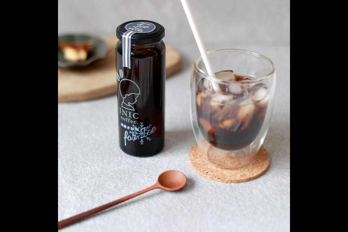 炭焼きアイス珈琲ボトルタイプが新発売