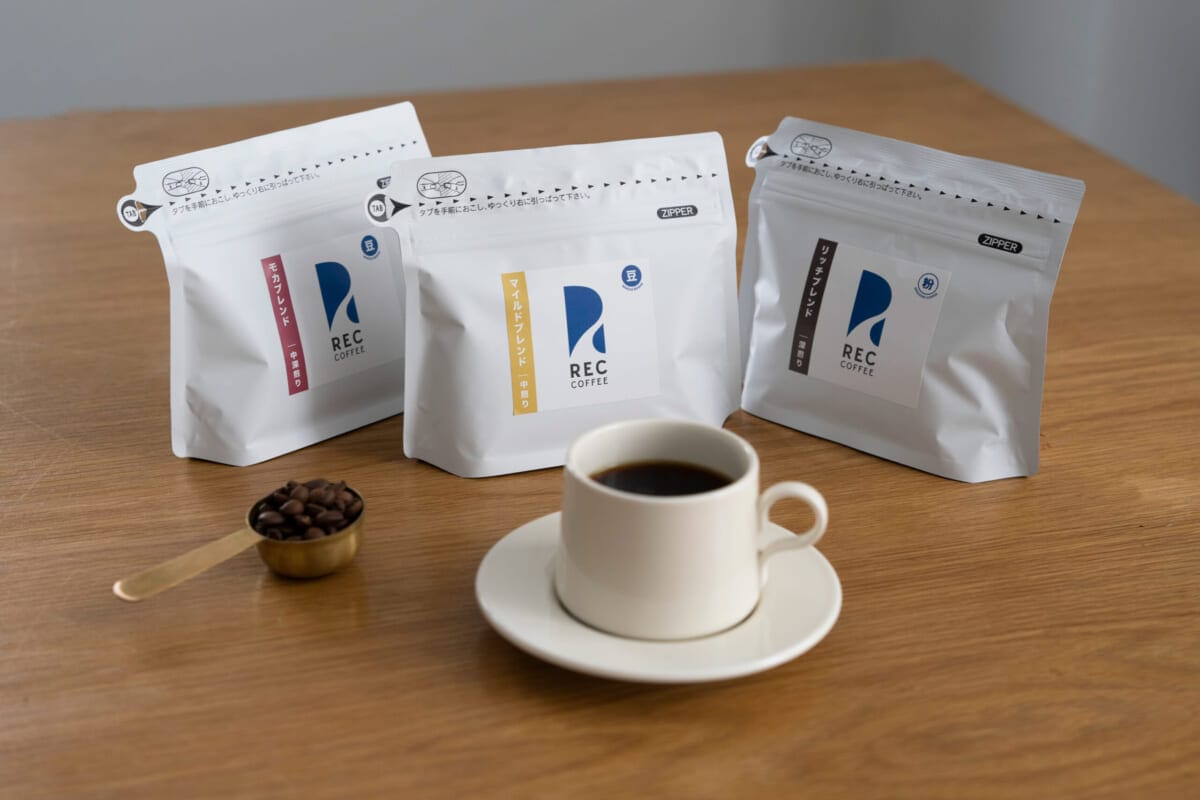 福岡発スペシャルティコーヒー専門店REC COFFEEがスーパーに!小売店向けに販売