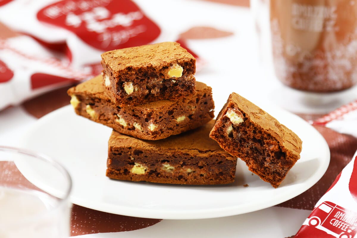 AMAZING COFFEE×ハートブレッドアンティーク「世にもおいしいチョコモ～モ～ブラウニー」を新発売