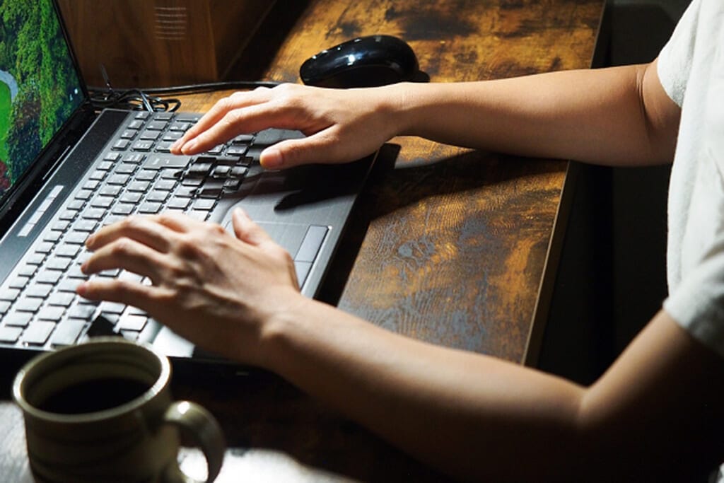 columimg2205132 | コーヒーステーション コーヒーの器を選ぶ1日