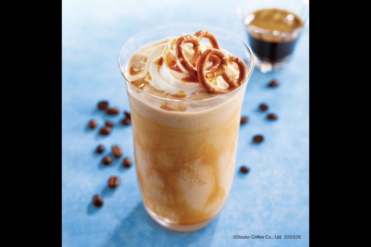 エクセルシオール カフェからエスプレッソフローズンドリンク「カフェ・塩キャラメル」発売