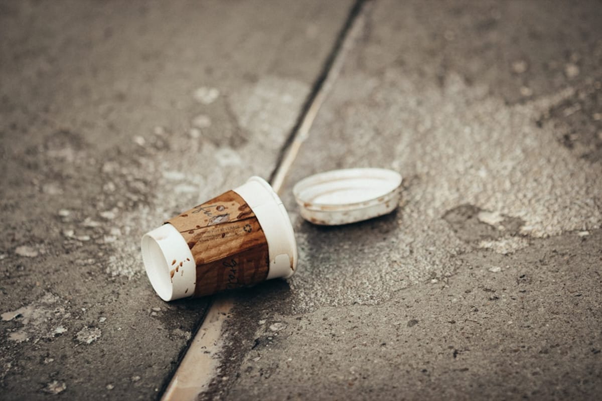 寝る前にコーヒーを飲むデメリット