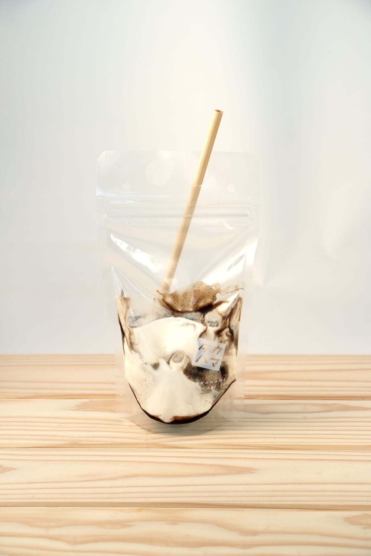 隈研吾氏設計の鳥取砂丘新観光拠点「タカハマカフェ」8月20日オープン