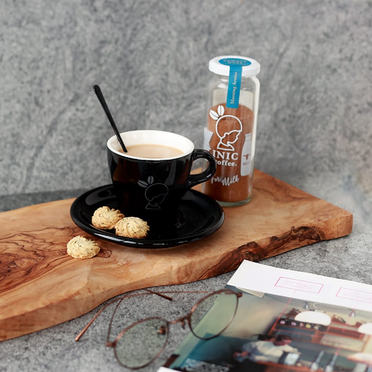 バリスタが淹れたカフェラテを自宅で「モーニングアロマ バリスタメイド」発売