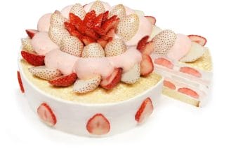 news202301031 | コーヒーステーション 紅白いちごのミルクレープ