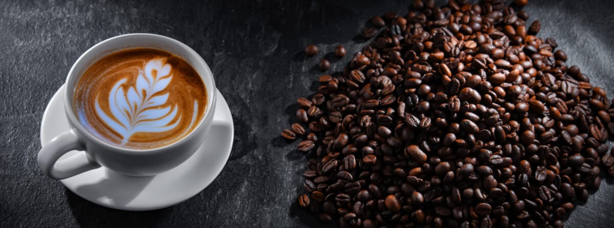 Composition with a cup of coffee | コーヒーステーション