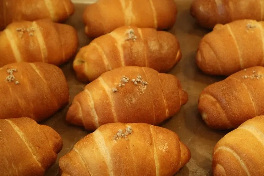 看板メニューの「塩パン」