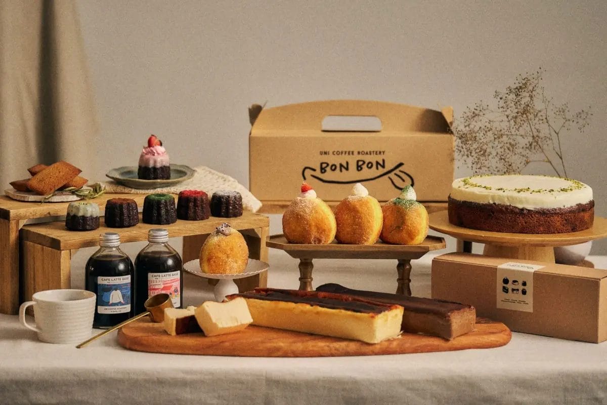 UNI COFFEE ROASTERY BON BONの様々なスイーツ