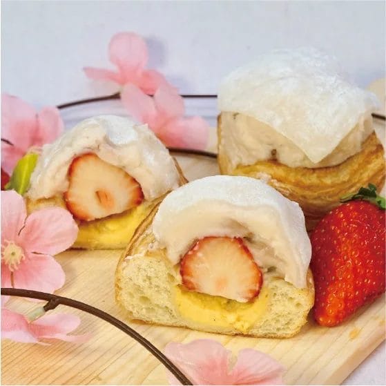 桜いちごデニッシュ